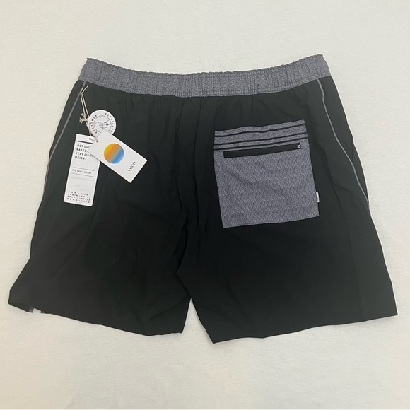 Vuori Mens Trail Shorts 6.5 Inch Inseam Lined Size XXL Black NWT $68 MSRP - Picture 5 of 6